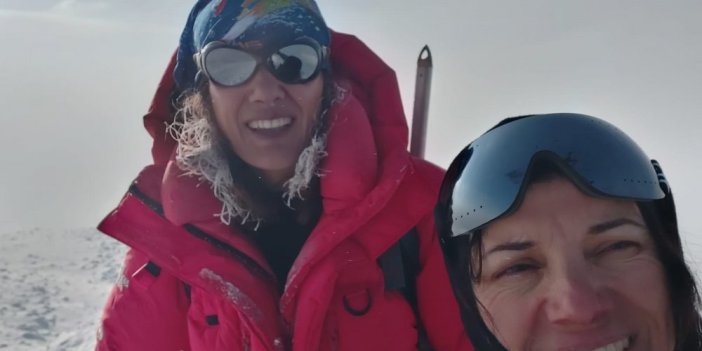 Ayşe ve Semra hemşireler -40 derecede Ağrı Dağı'nda zirve yaptı