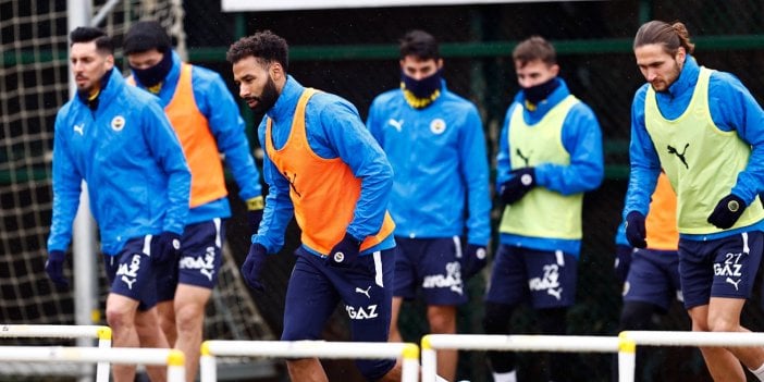 Fenerbahçe Avrupa kadrosunu açıkladı: Yeni transfer alındı, 2 yıldız kadro dışı