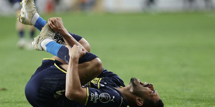 Fenerbahçe'de İrfan Can Kahveci'den kötü haber