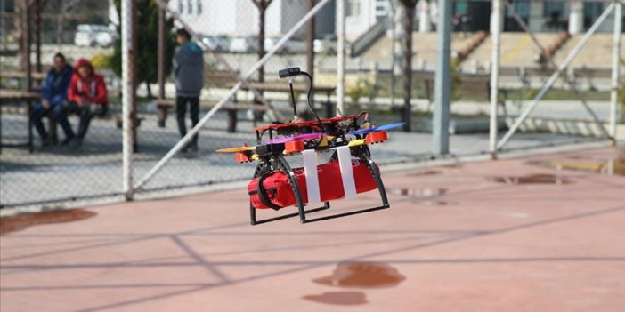 Öğrenciler geliştirdi! Bu drone acil durumlarda ilk yardım seti ulaştıracak