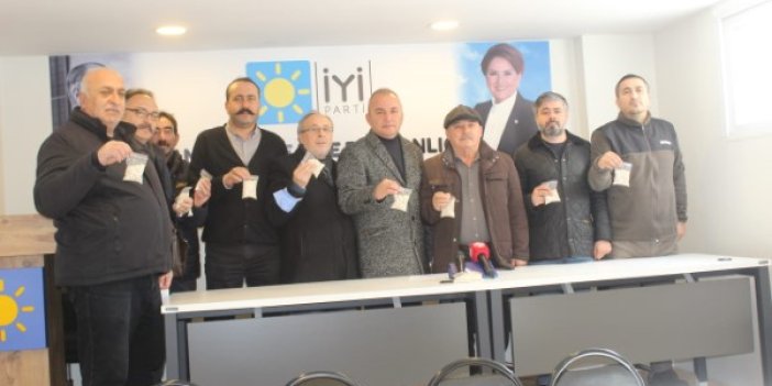 ‘Gaz pahalı diyenlere kuru fasulye dağıtın’ diyen Turgay Güler’e İYİ Parti’den fasulyeli protesto