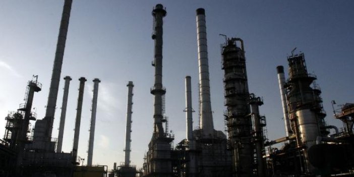 İran günlük 1,2 milyon varil petrol satıyor