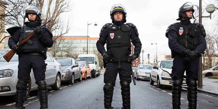 Fransa'da polise bıçaklı saldırı