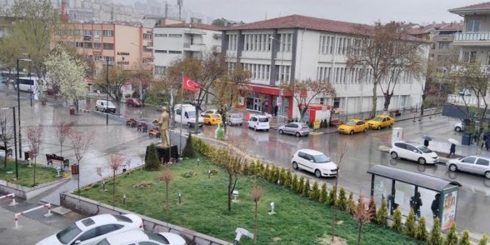 Ankara Yenimahalle'de 310 m² iş yeri icradan satılıktır