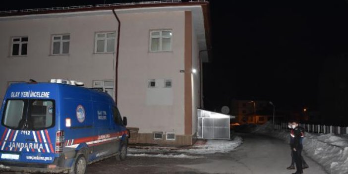 Sivas'ta baba evde parçalanmış, oğlu ise bahçede donmuş halde ölü bulundu