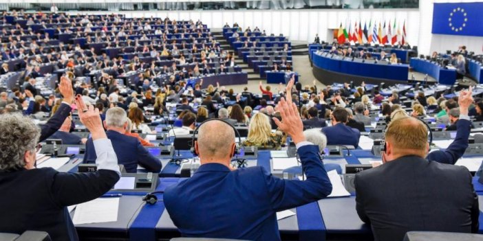 Avrupa Parlamentosu’ndan Ukrayna’ya dev yardıma onay