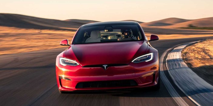 2022’nin en iyi elektrikli otomobili açıklandı!