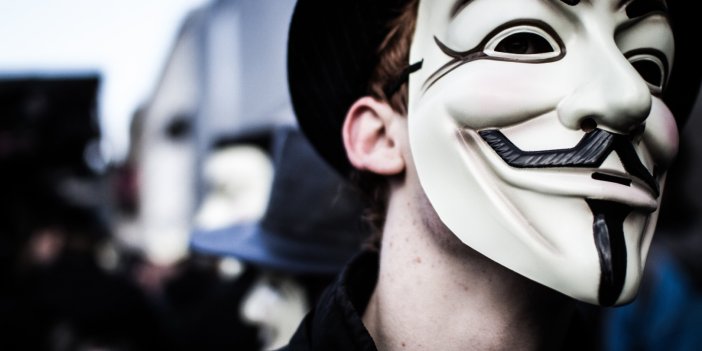 Hacker Grubu Anonymous'tan Rusya'ya siber saldırı! Resmi hükümetin siteleri çöktü!