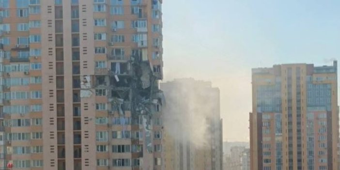 Rusya Kiev’de füzelerle sivillerin yaşadığı binayı vurdu