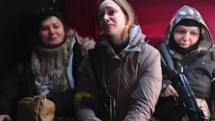 Ukraynalı kadınlar silahlanıp ateş hattına gidiyor