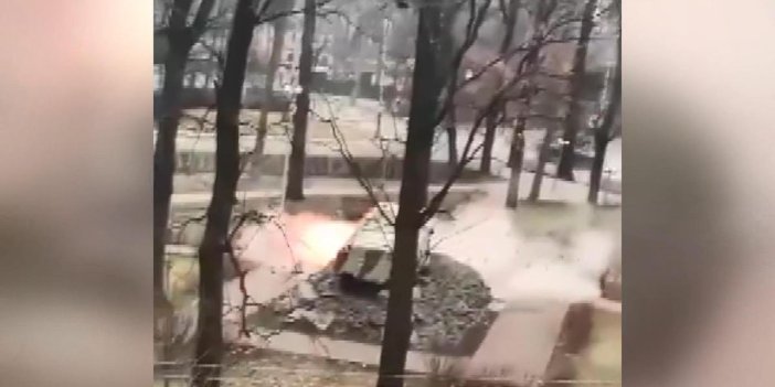 Rus askeri parktaki tank heykeline gerçek sanıp ateş etti