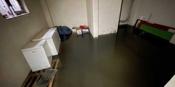 Bingöl'de sağanak: İş yerleri sular altında kaldı