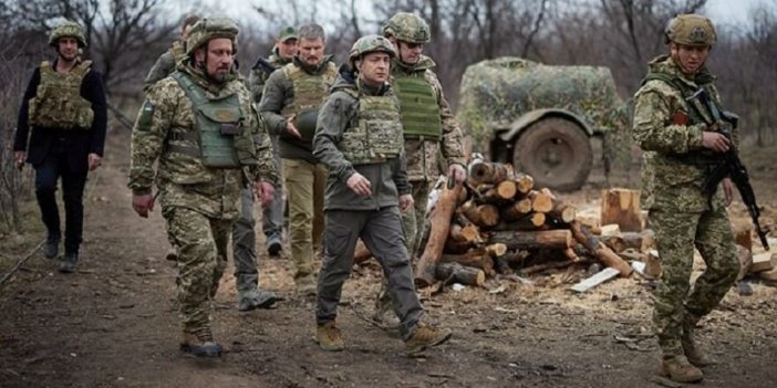 Zelenskiy Ukrayna’ya 16 bin gönüllü savaşçının gelmek üzere olduğunu açıkladı
