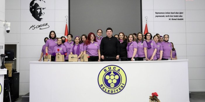 Buca Belediye Başkanı Erhan Kılıç, kadınlarla buluştu