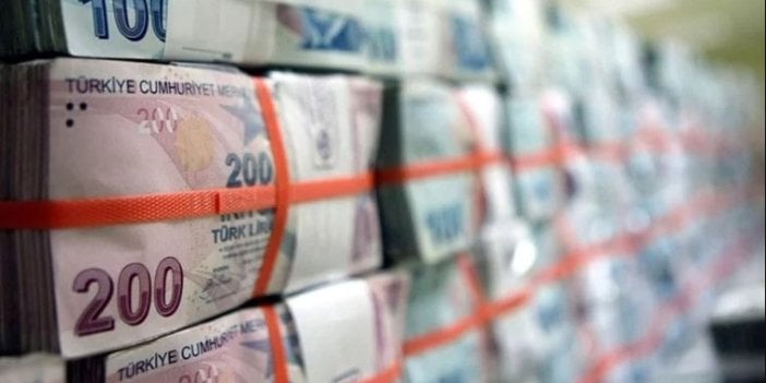 Hazine milyarlarca lira borçlandı