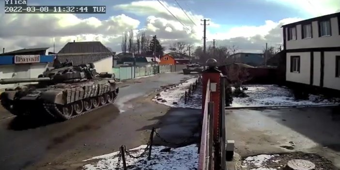 Rus tankları Kiev yolunda. Savaş muhabiri Cem Tekel bildirdi
