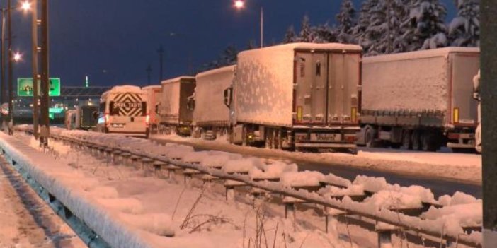 Beklenen kar nedeniyle İstanbul’a tır ve kamyonlar giremeyecek