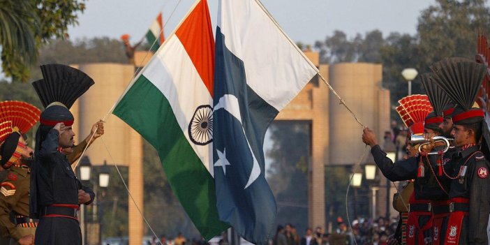 Pakistan'dan, Hindistan'a ait süpersonik cismin Pencap'a düştüğü iddiası