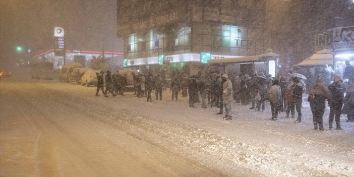 Son hava raporunu açıkladılar! İstanbul Aybar kar fırtınasından ne zaman kurtulacak?