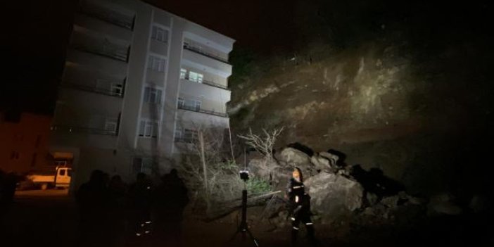 Samsun'da heyelan: 5 katlı bina tahliye edildi