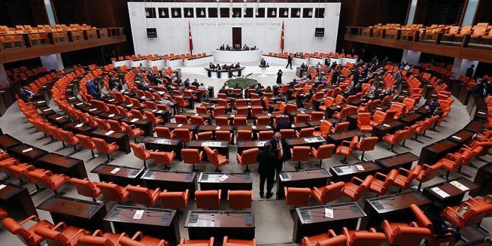 AKP ve MHP Meclis'e sundu HDP bayram ediyor