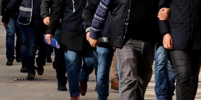 İzmir'de tefecilere yönelik operasyonda 5 tutuklama