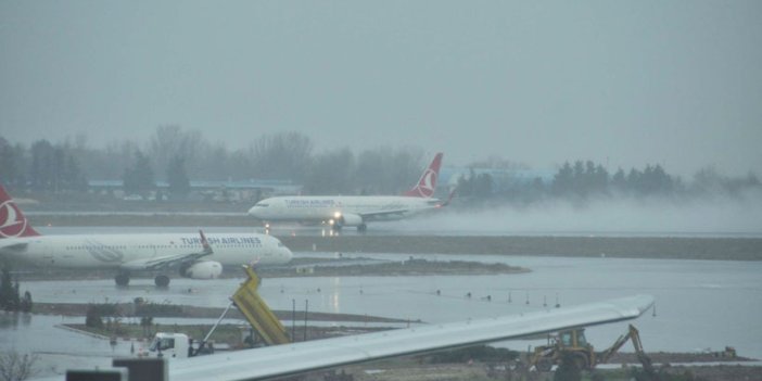 Sabiha Gökçen Havalimanı'na inemeyen uçaklar başka havalimanına yönlendirildi