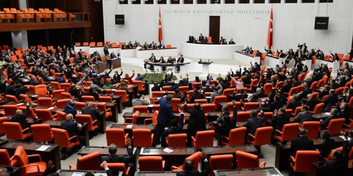 Yeni Seçim Yasası teklifi Meclis gündemine geliyor. AKP ve MHP anlaşmıştı