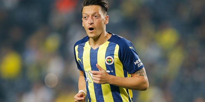 Tümer Metin canlı yayında Fenerbahçeli yıldız ismin ayrılığını duyurdu: Burada artık çok zor