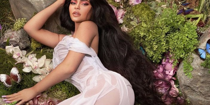 Kylie Jenner oğlunun adını değiştirdiğini açıkladı