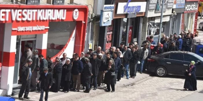 Kuyrukları kaldırmak için ete zam yapmış. Pes vallahi. Et ve Süt Kurumu Müdüründen zam açığklaması