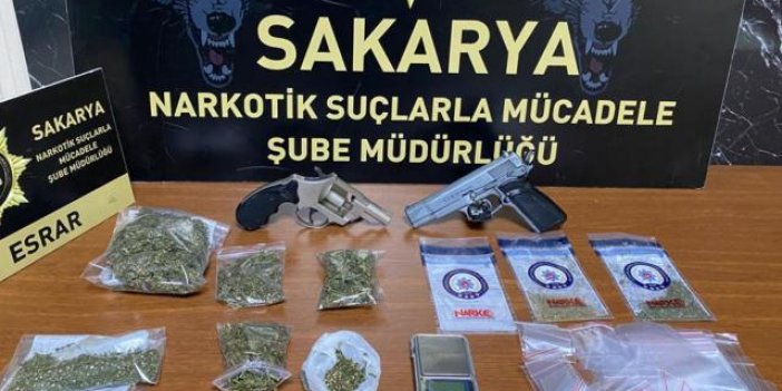 Sakarya'da uyuşturucu operasyonu: 8 gözaltı