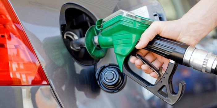 Benzin fiyatlarında vatandaşı üzecek haber geldi. Direkt olarak pompa fiyatlarına yansıyacak