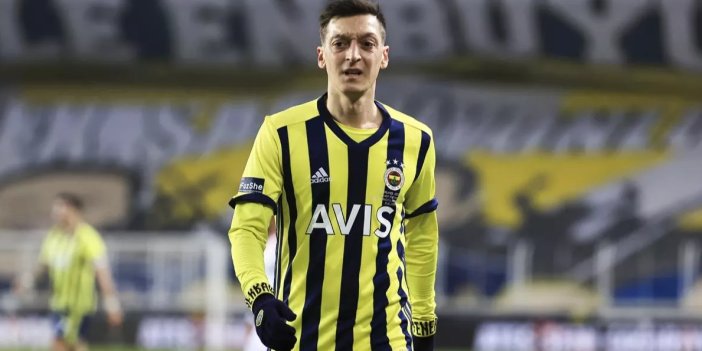 Alman basını Mesut Özil'in neden kadro dışı bırakıldığını açıkladı. Sadece Fenerbahçeliler değil tüm sporseverler merak ediyordu