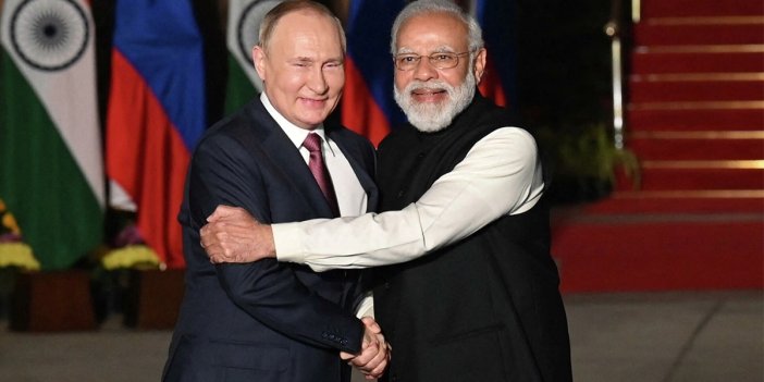 Hindistan Rusya’nın teklifini değerlendiriyor. Rusya sistem dışı bırakılmıştı