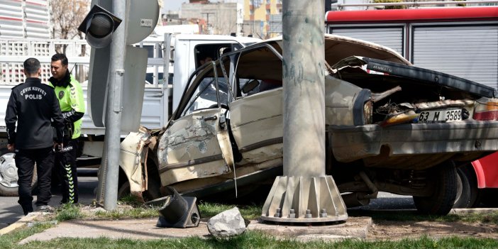 Şanlıurfa'da 2 otomobil çarpıştı: 6 yaralı