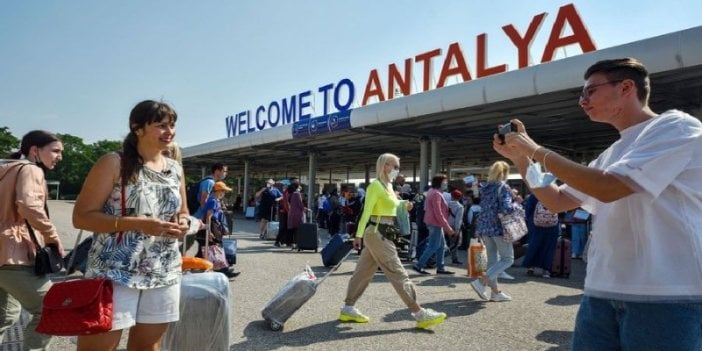 Turizm sektörünün üzerine savaş bulut gibi çöktü