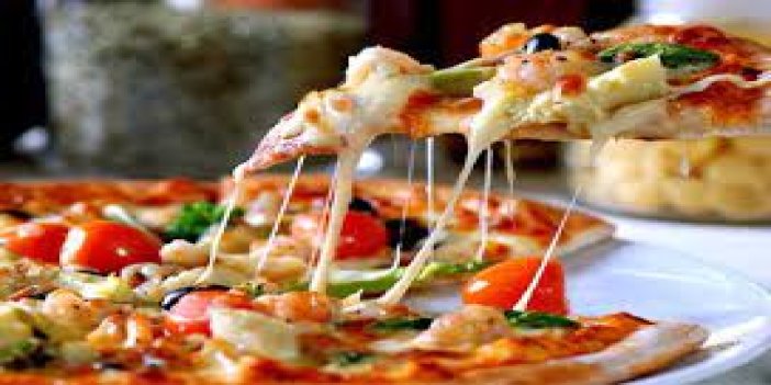 Ünlü markanın pizzaları 2 kişinin ölümüne neden oldu. Çikolatadan sonra peynire de bakteri bulaştı