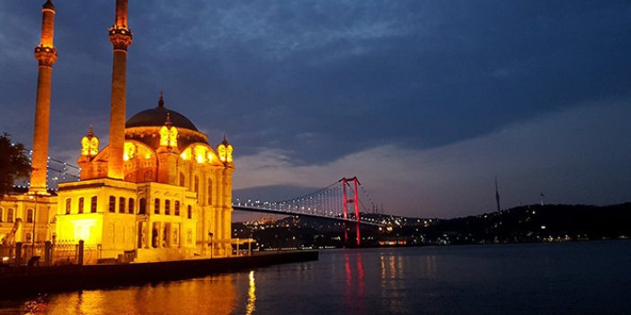 İstanbul iftar vakti 11 Nisan Pazartesi! İstanbul’da iftar saat kaçta? İstanbul yatsı namazı saati