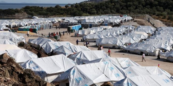Yunanistan Afgan kamplarını Ukraynalılar için boşalttırdı