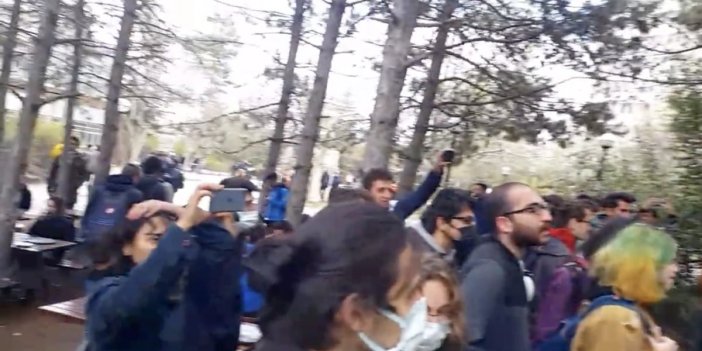 Ali Babacan mezun olduğu okula giremedi. Öğrenciler protesto etti