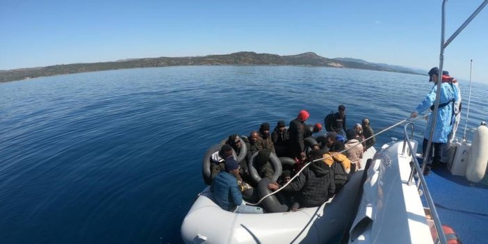 Çanakkale açıklarında 27 göçmen kurtarıldı