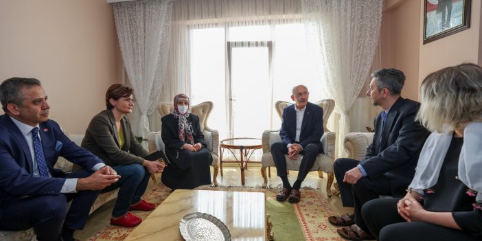Kılıçdaroğlu'ndan Zekeriya Beyaz'ın ailesine taziye ziyareti