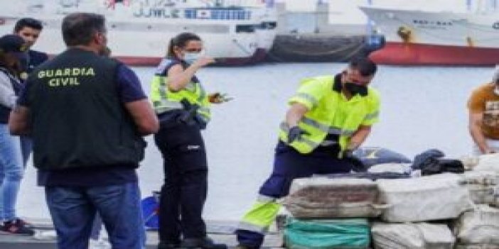 İspanya'da 2 ton 900 kg kokain ele geçirildi. 4 Türk gözaltında