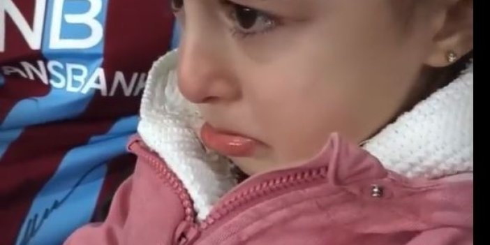 Nwakaeme'nin yedek olduğunu görünce ağlamaya başladı! Herkes Trabzonsporlu miniğin videosunu konuşuyor
