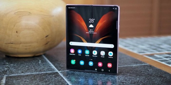 Samsung Galaxy  Z Fold 4’un pili beklenildiği gibi değil