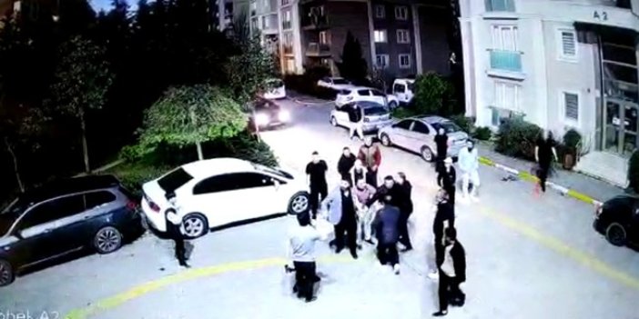 Polis memurunun önce eşine hakaret ettiler sonra darp edip silahını aldılar: Polisliğine güvenme,seni mermi manyağı yaparım