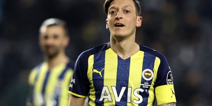 Kadro dışı kalan Mesut Özil, yönetimden isteğini bizzat açıkladı