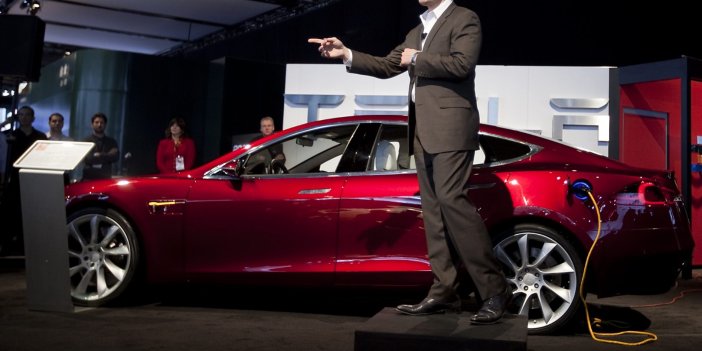 Elon Musk'ın Tesla'sı bir günde 126 milyar dolar kaybetti. Sebebi Twitter olabilir mi
