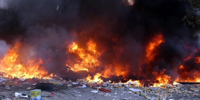 Hurdacılar Sitesi'ndeki çöplükte yangın